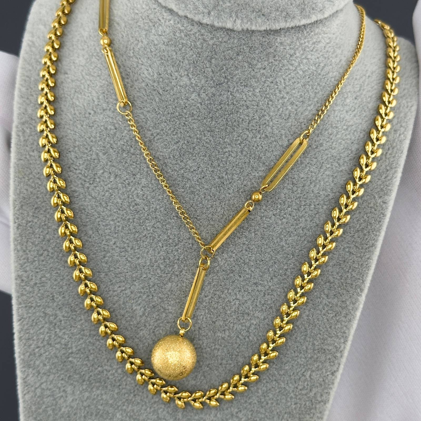 Leaves Necklace, 18K Gold Plated Steel